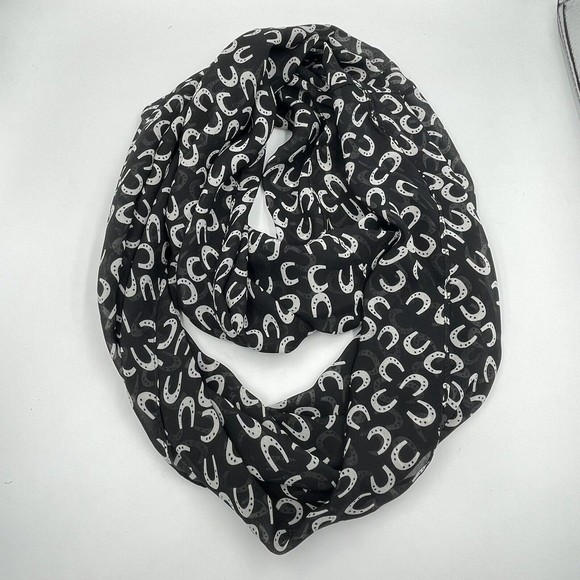 Infinity Black Scarf horseshoe print - Picture 8 of 11